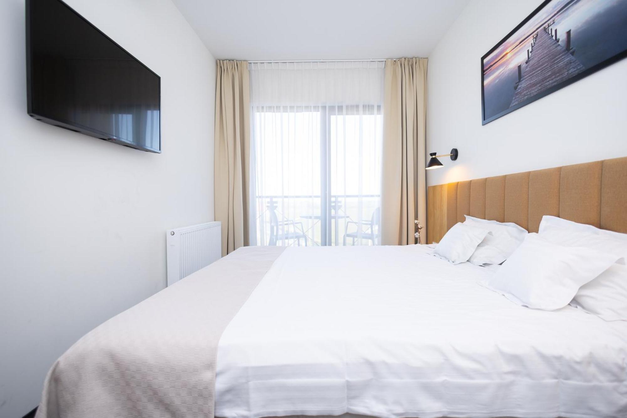 Hotel Arden ชโรดา ชลาสกา ภายนอก รูปภาพ